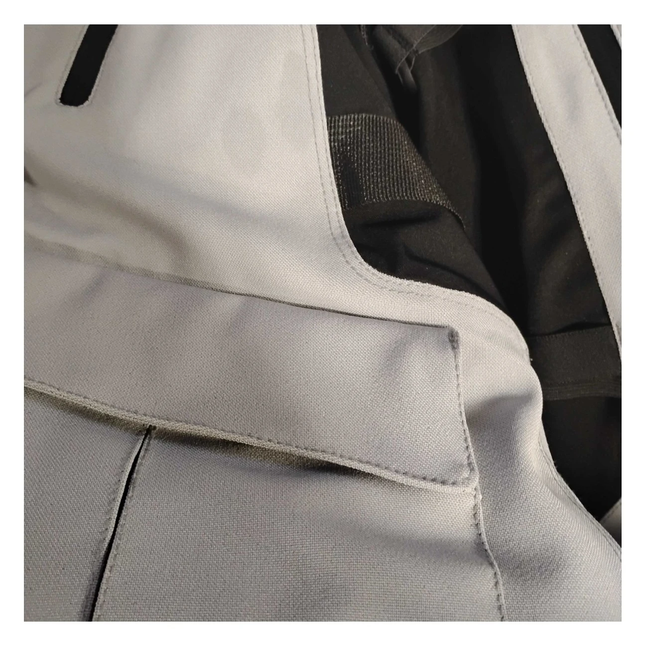 Sedici Garda Waterproof Jacket Silver/Black / LG [Blemished - Very Good] - Image 4